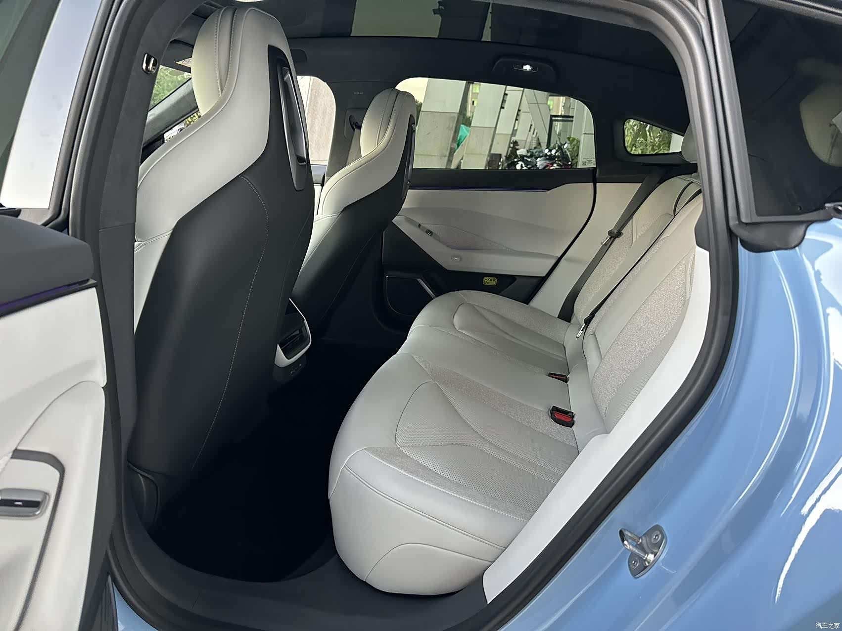 Xpeng P7, 2025 6