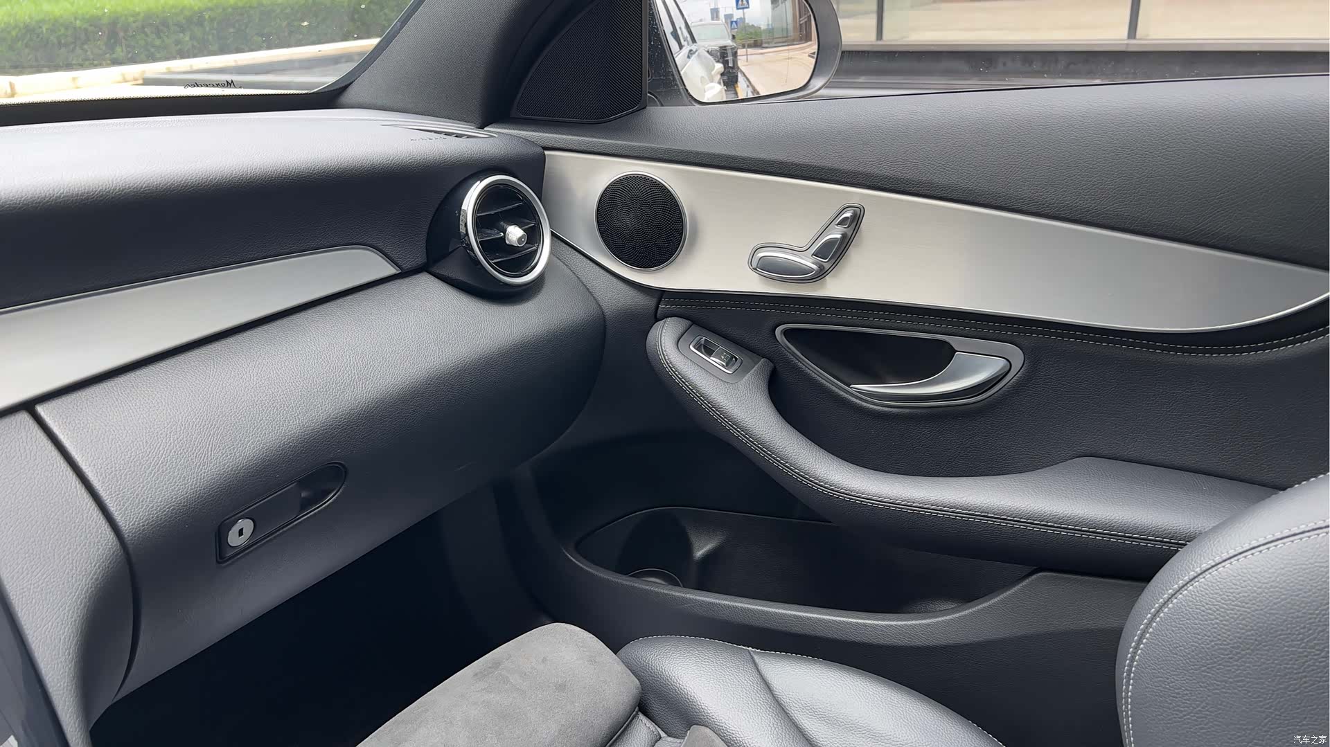 Mercedes-Benz C-Class, 2019 19