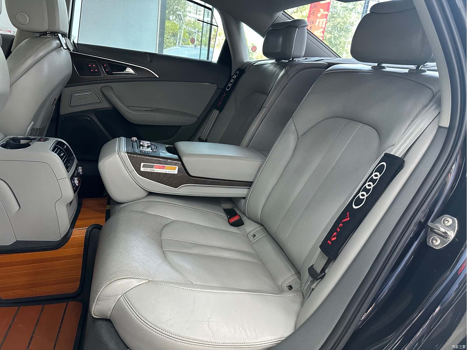 Audi A6L, 2013 23