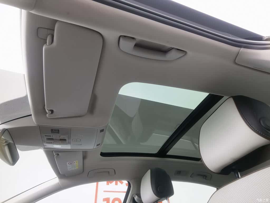Volkswagen Magotan, 2023 14