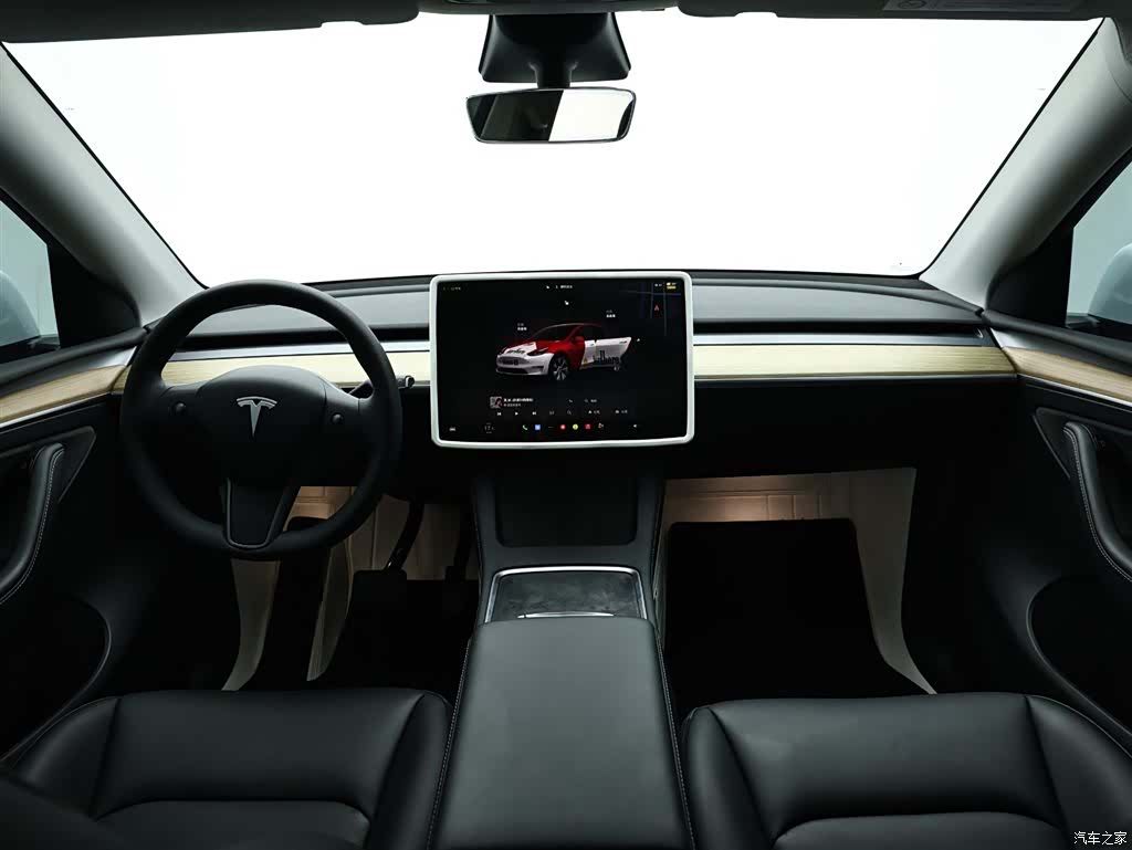 Tesla Model Y, 2023 15