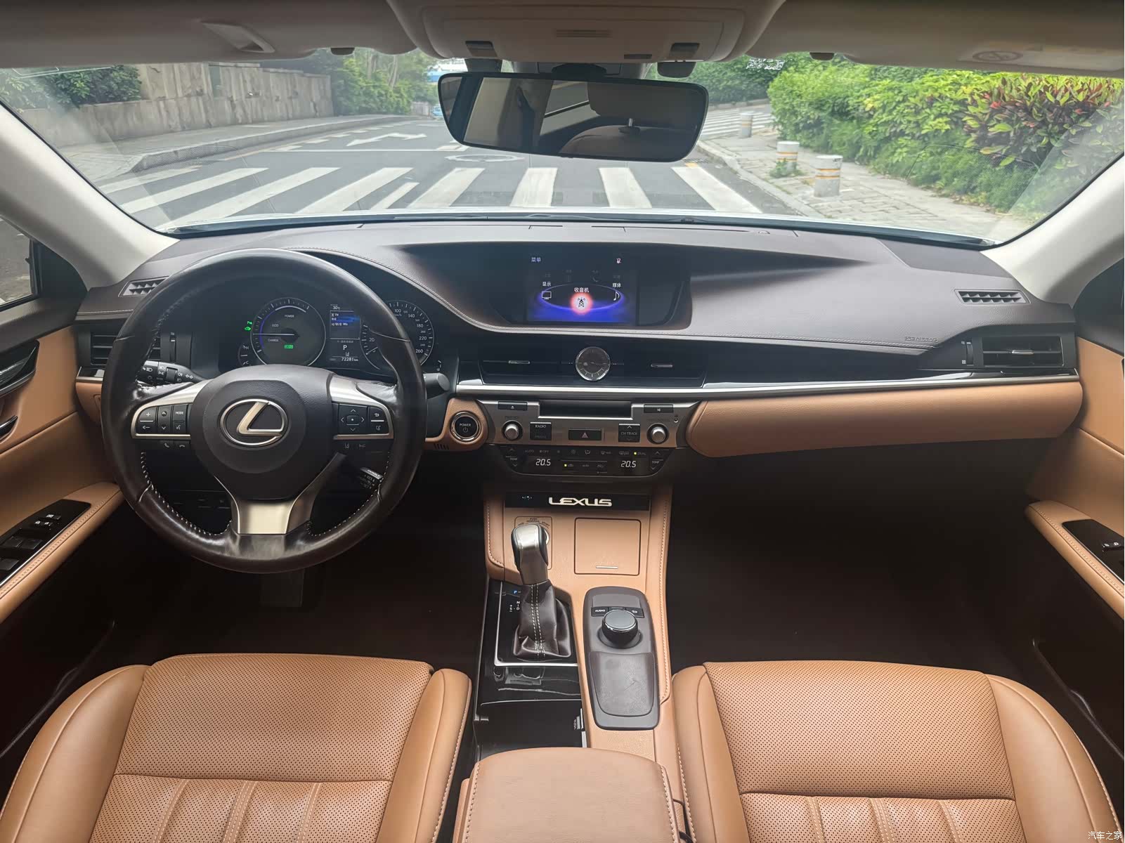 Lexus ES, 2018 14