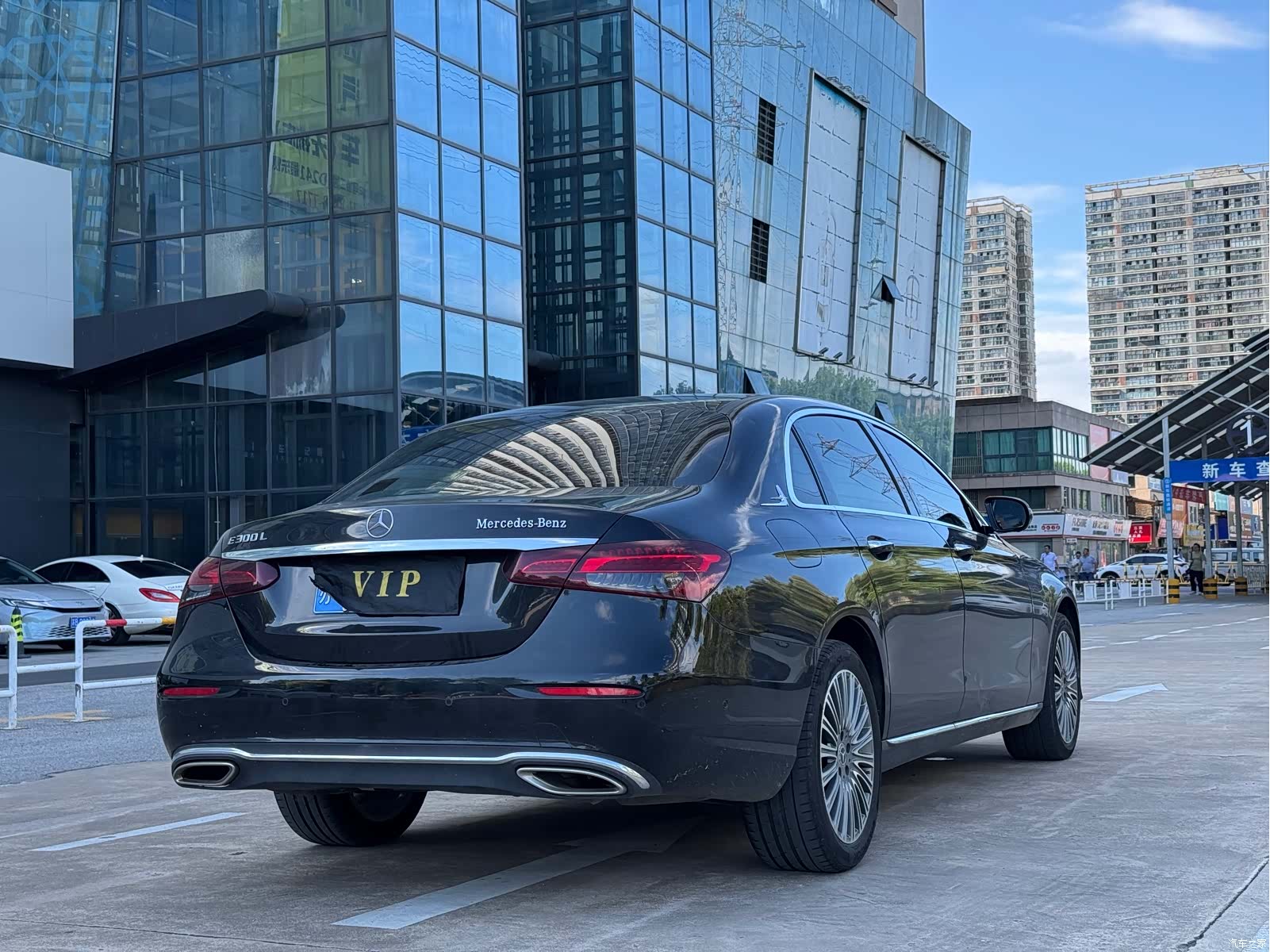 Mercedes-Benz E-Class, 2023 9