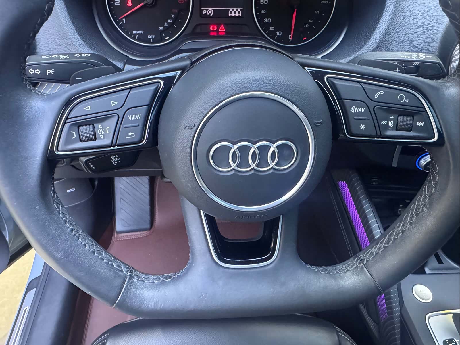 Audi Q2L, 2022 8