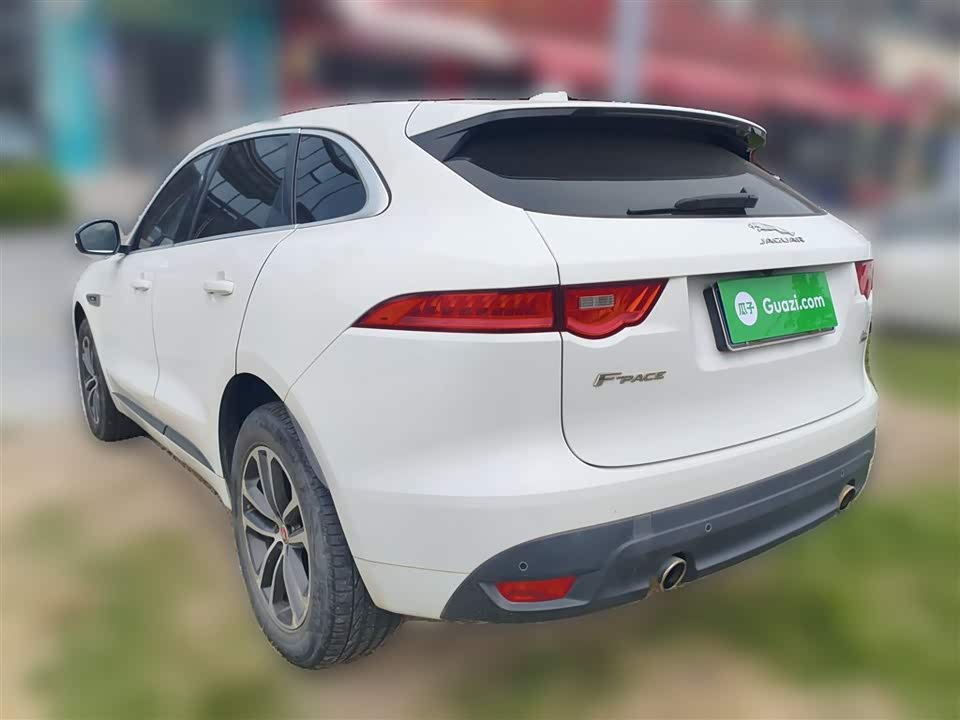 Jaguar F-PACE