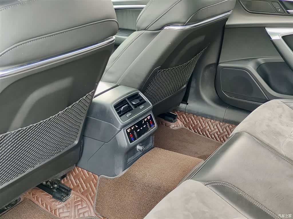 Audi A6L, 2022 9