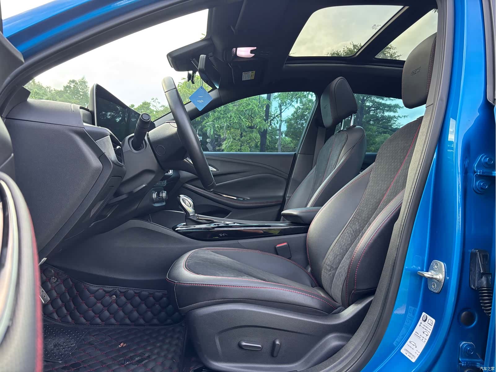 Buick Verano, 2022 13
