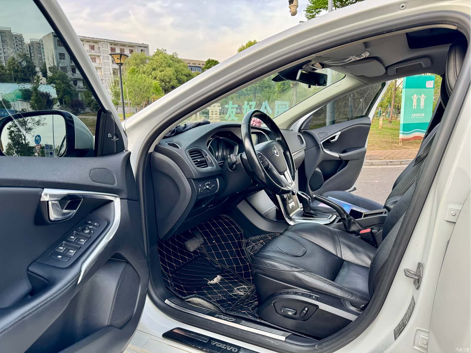 Volvo V40, 2014 10