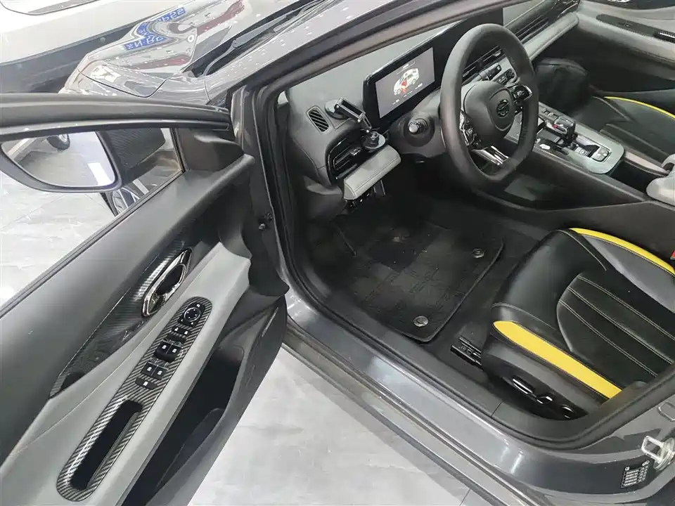 Trumpchi Shadow Leopard