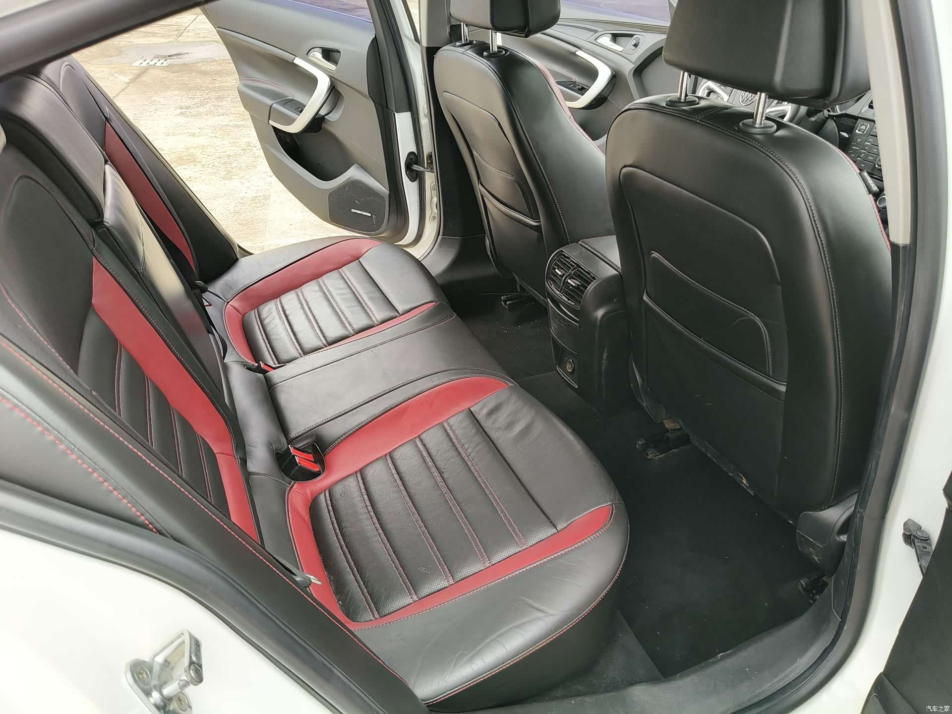 Buick Regal, 2012 10