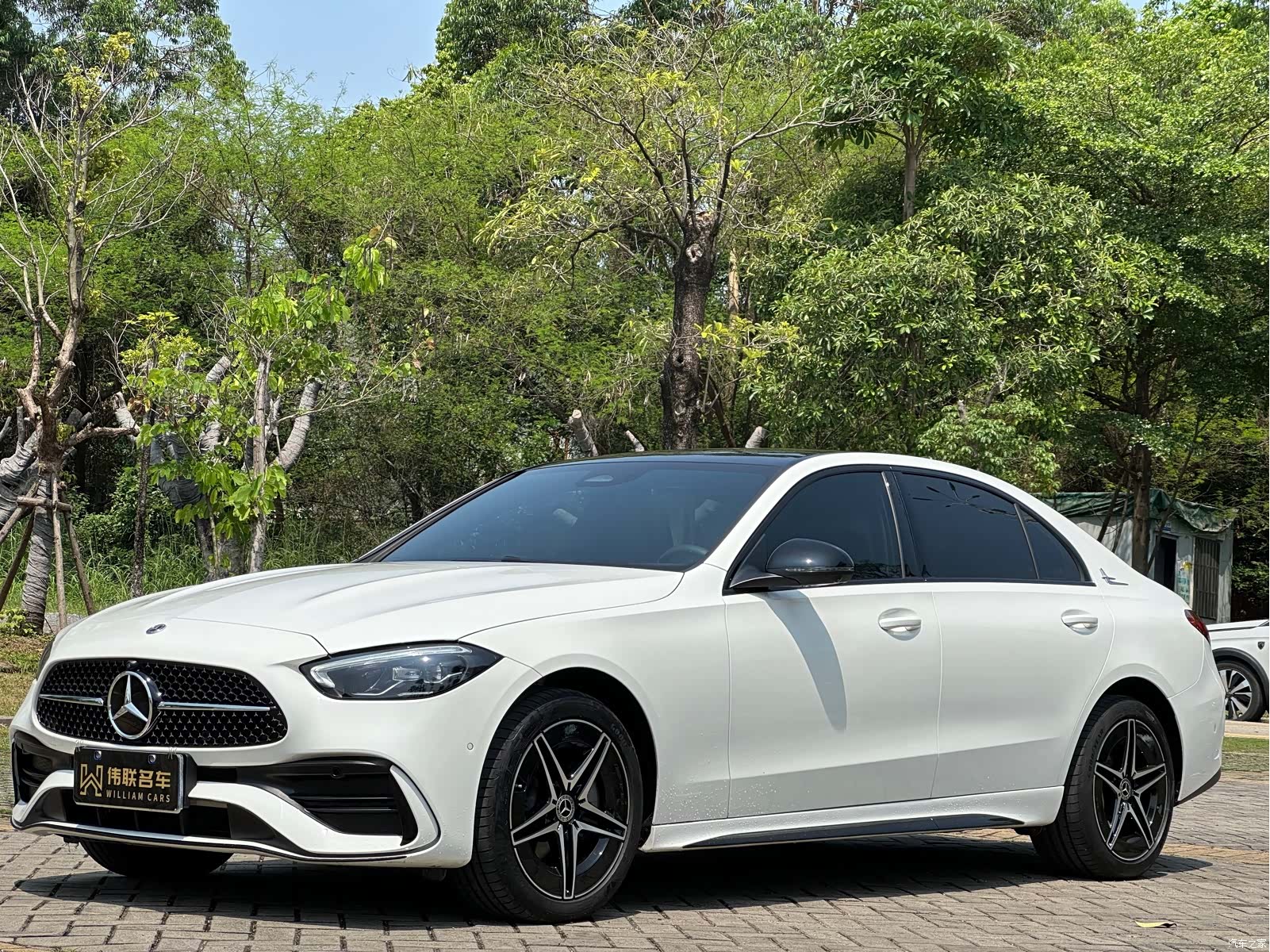 Mercedes-Benz C-Class, 2025 1