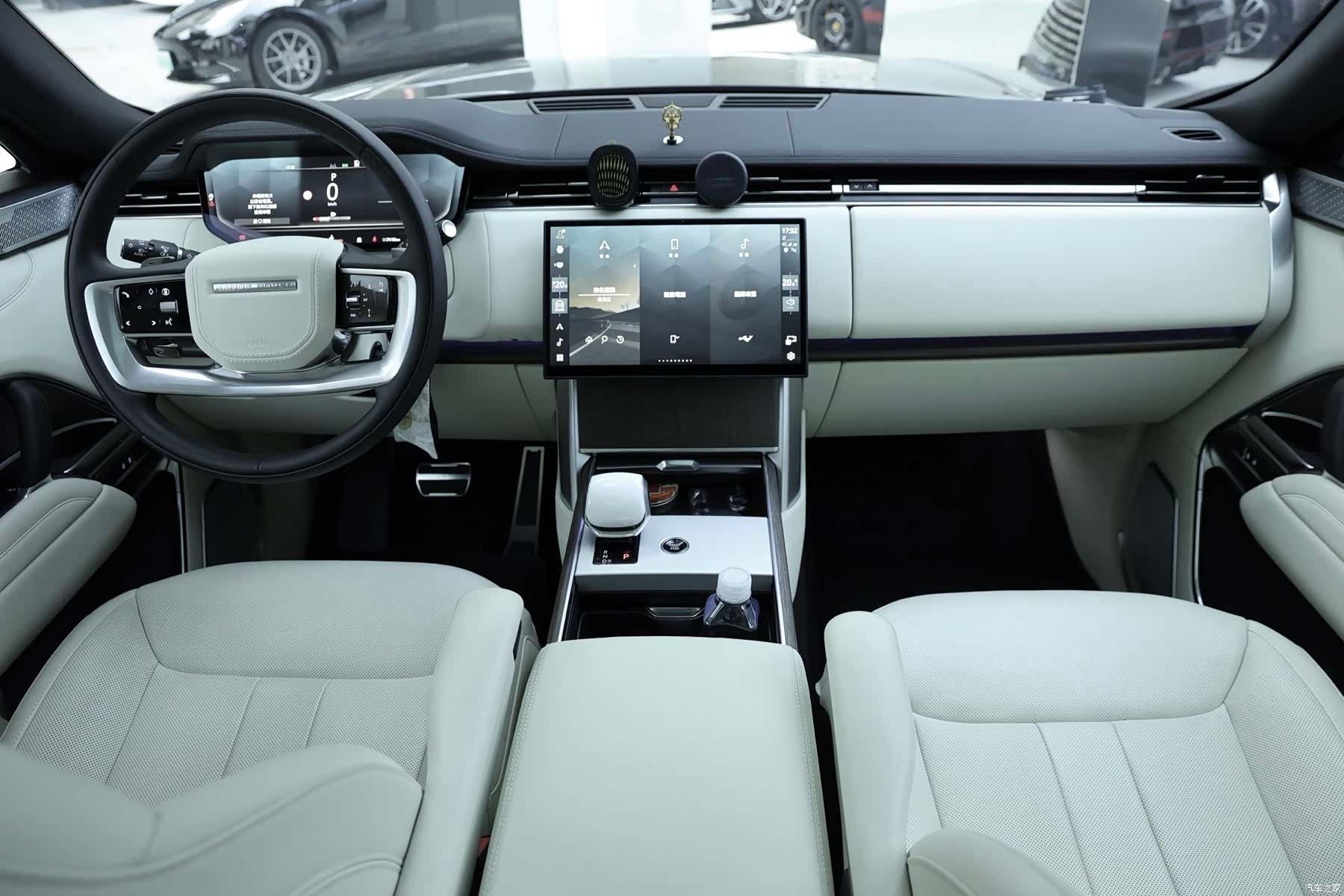 Land Rover Range Rover, 2025 13
