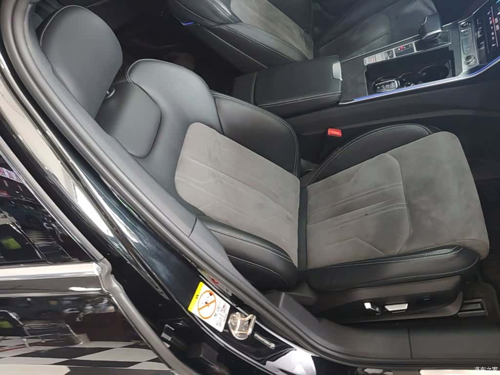 Audi A6L, 2023 25