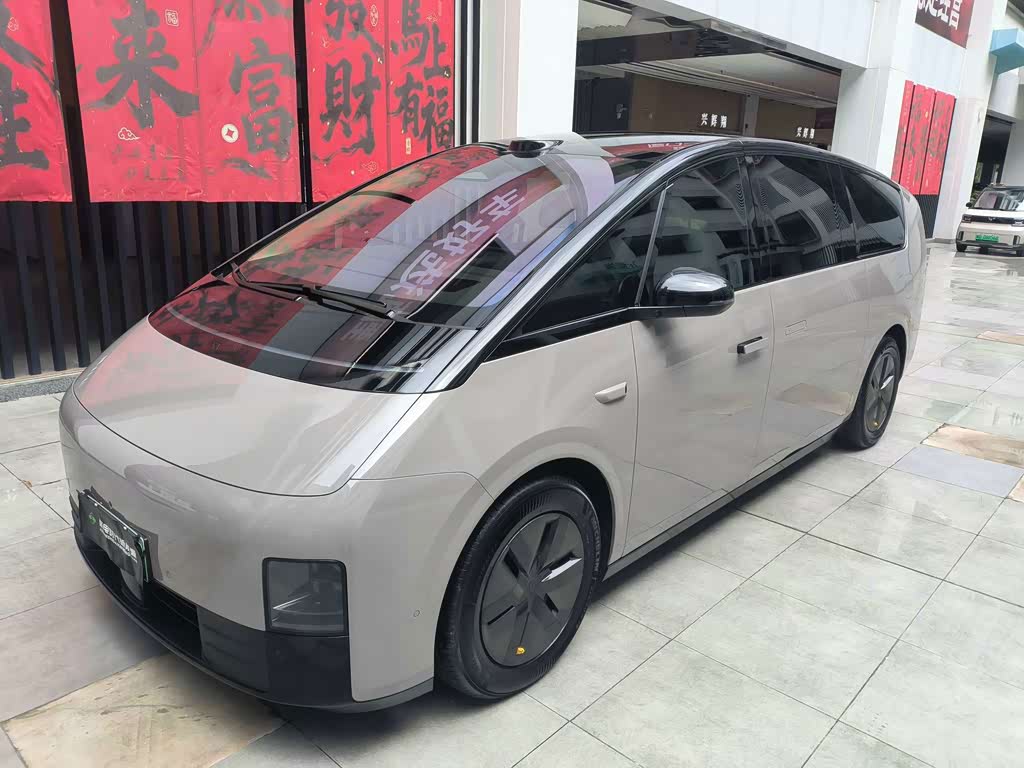 Li Auto MEGA