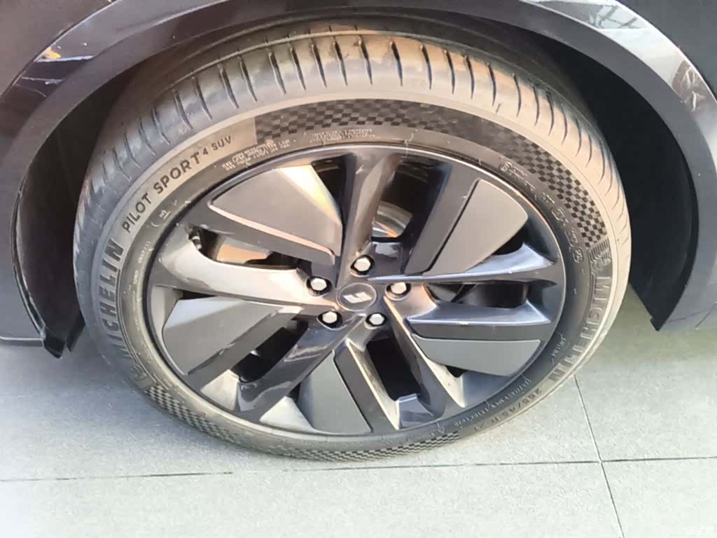 Li Auto L9, 2023 23