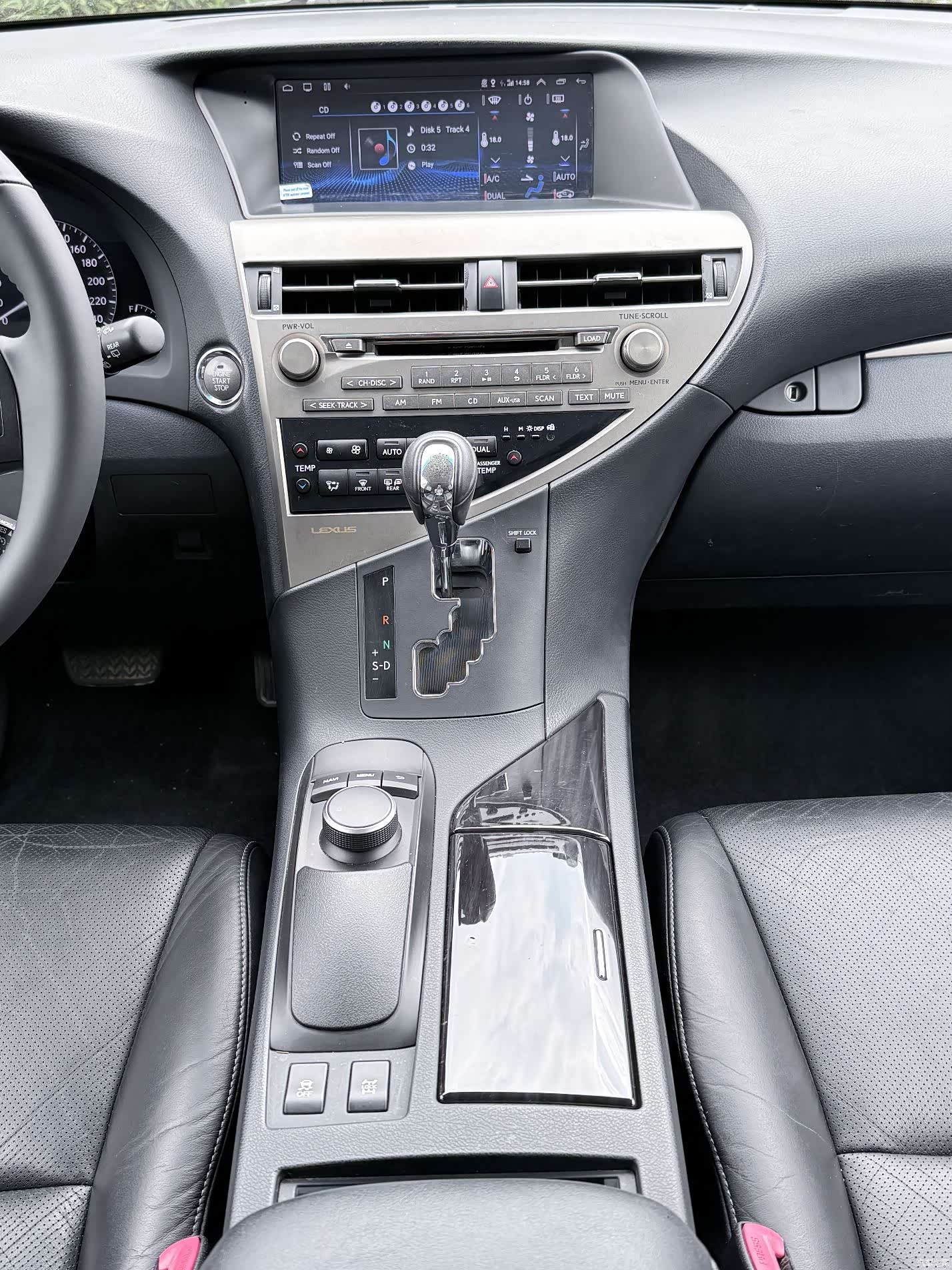 Lexus RX, 2012 11