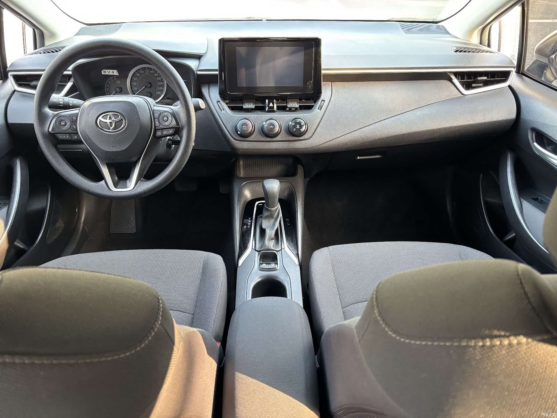 Toyota Corolla, 2023 10