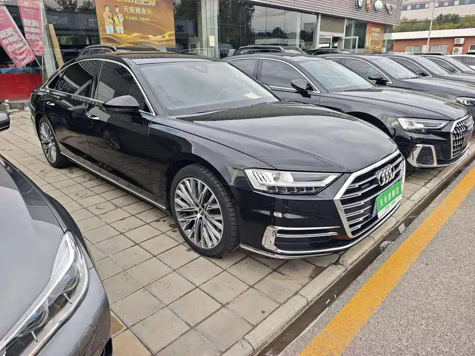 Audi A8