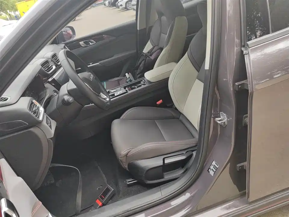 Lynk & Co 02 New energy