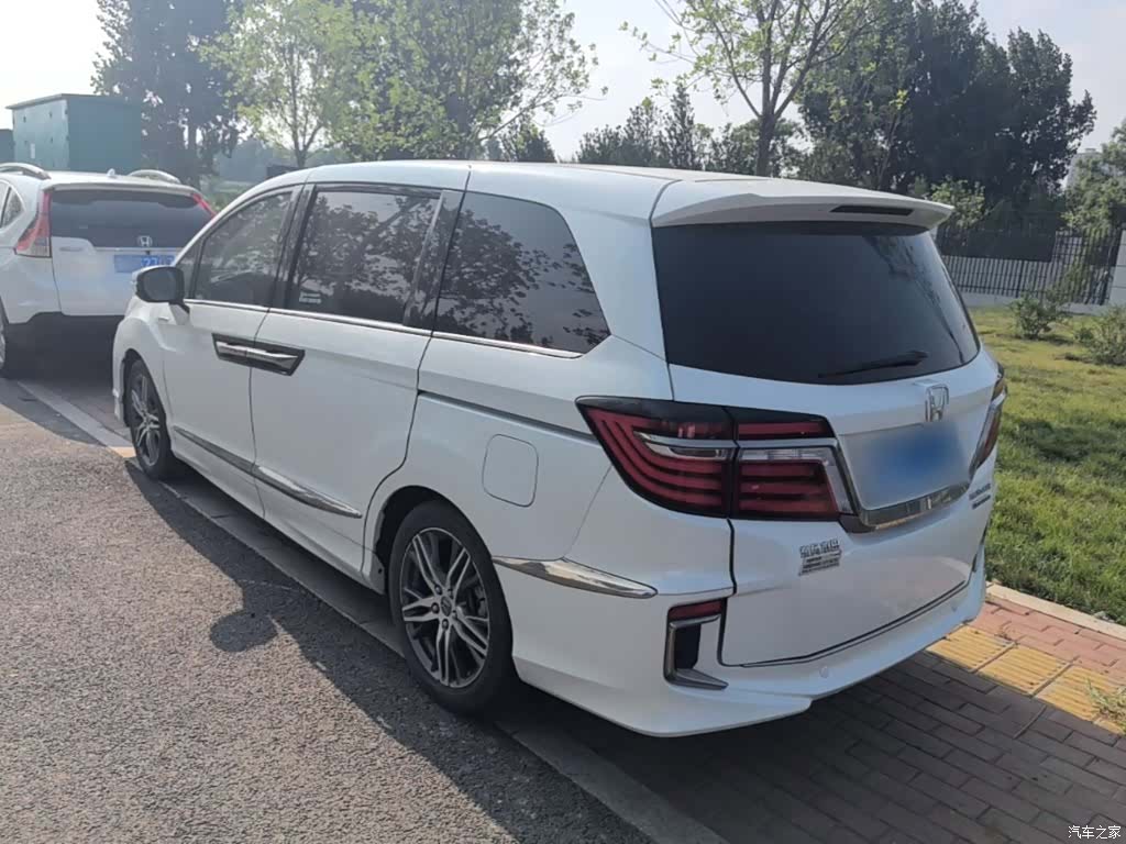 Honda Elysion, 2026 все фото