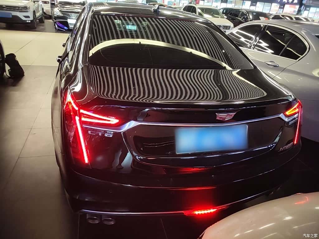 Cadillac CT6, 2023 6