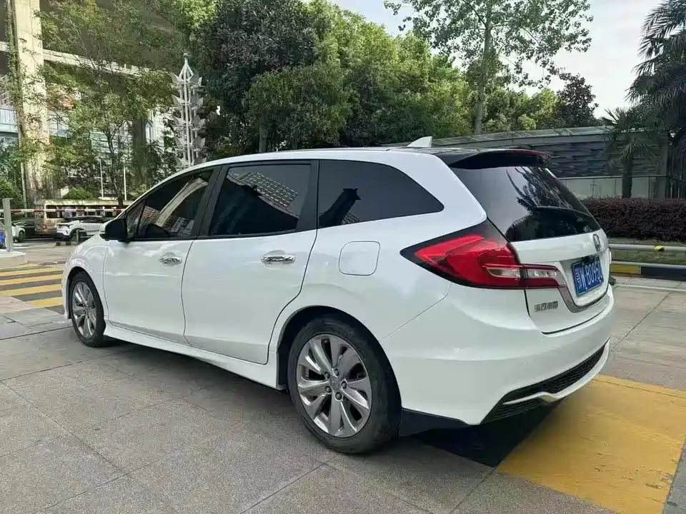 Honda Jade