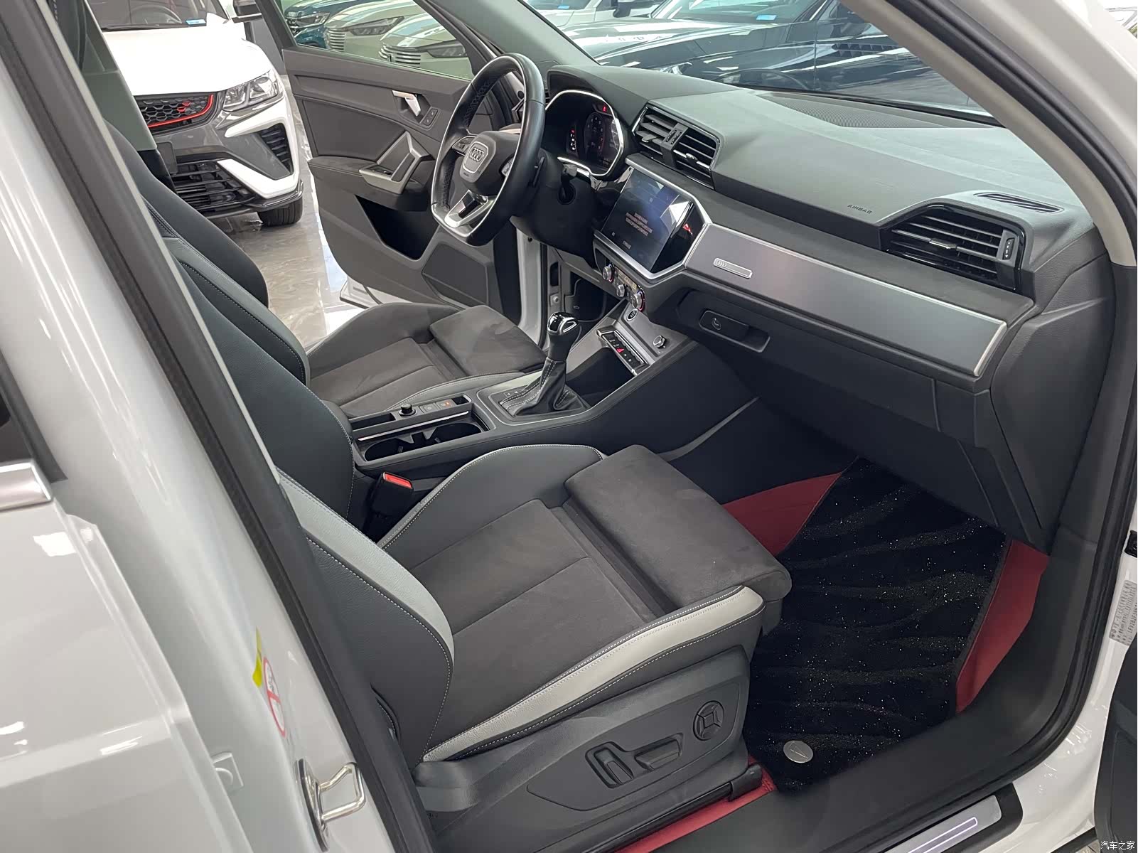 Audi Q3, 2022 7