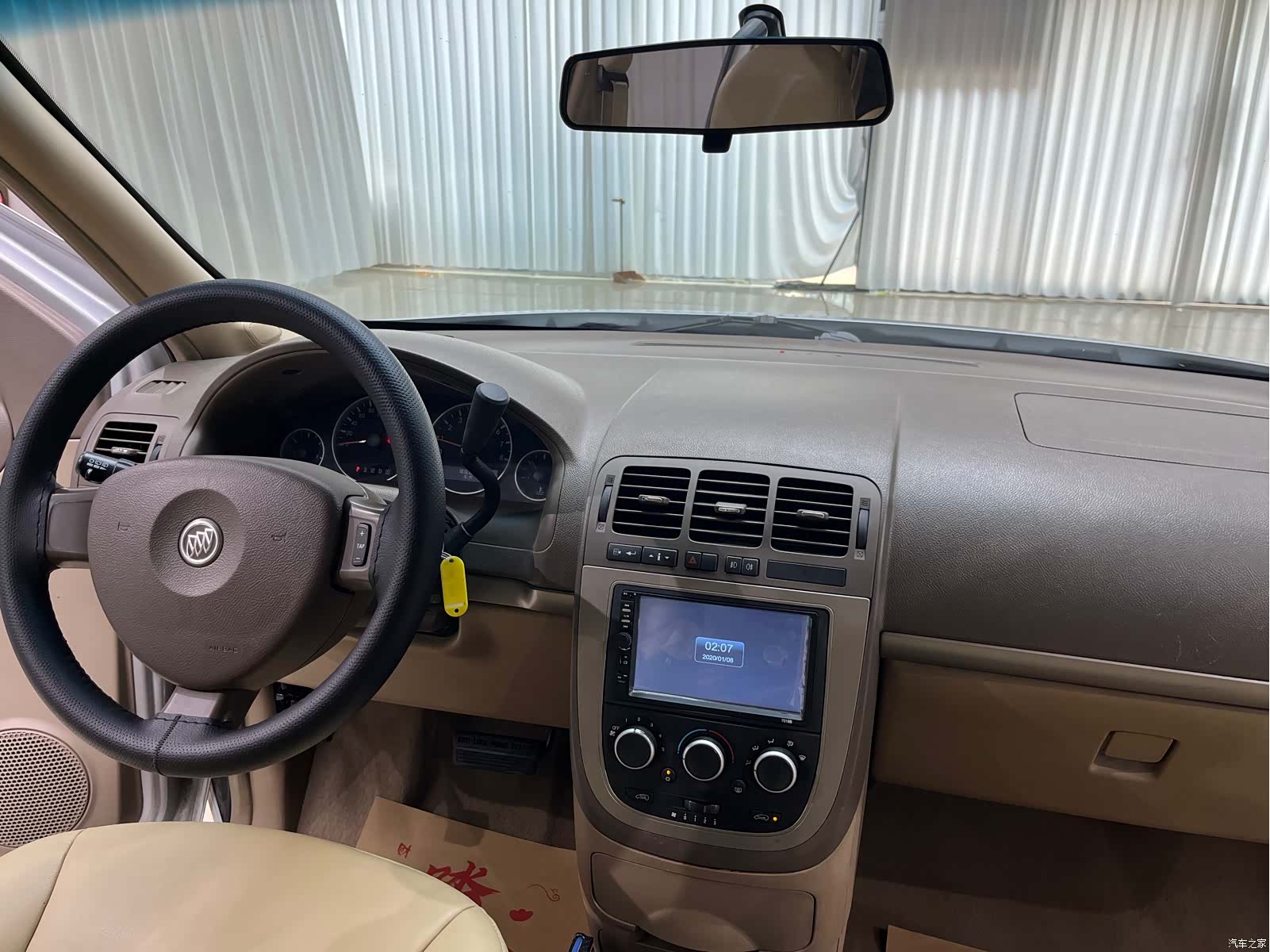 Buick GL8, 2012 14