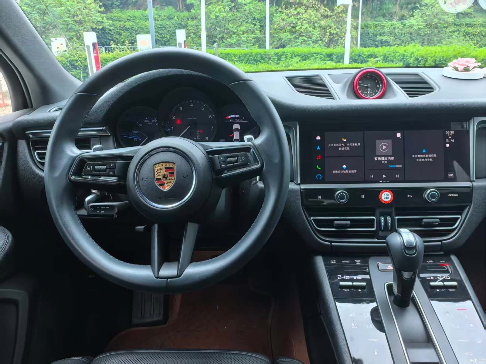 Porsche Macan, 2025 11