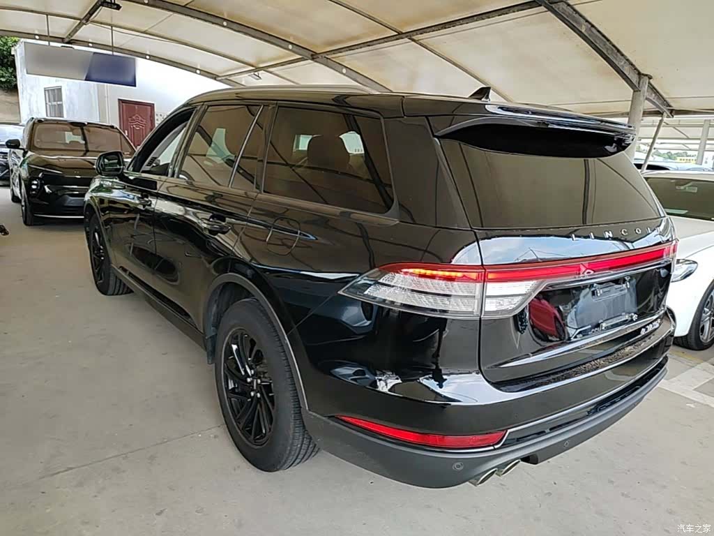 Lincoln Aviator, 2021 все фото