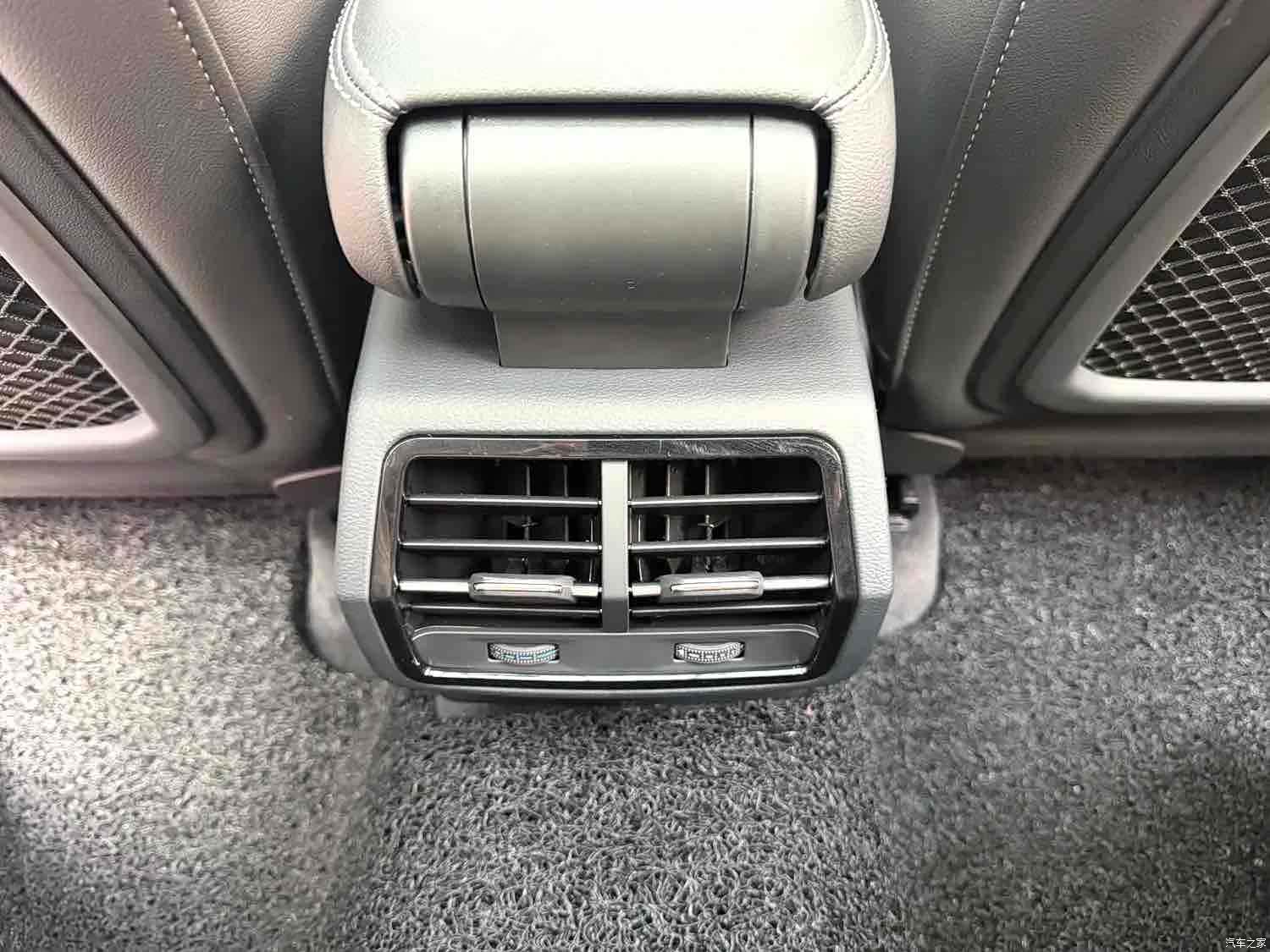 Audi Q3, 2022 9