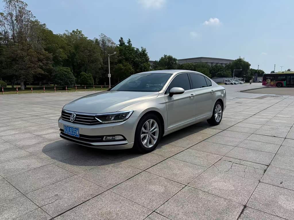 Volkswagen Magotan