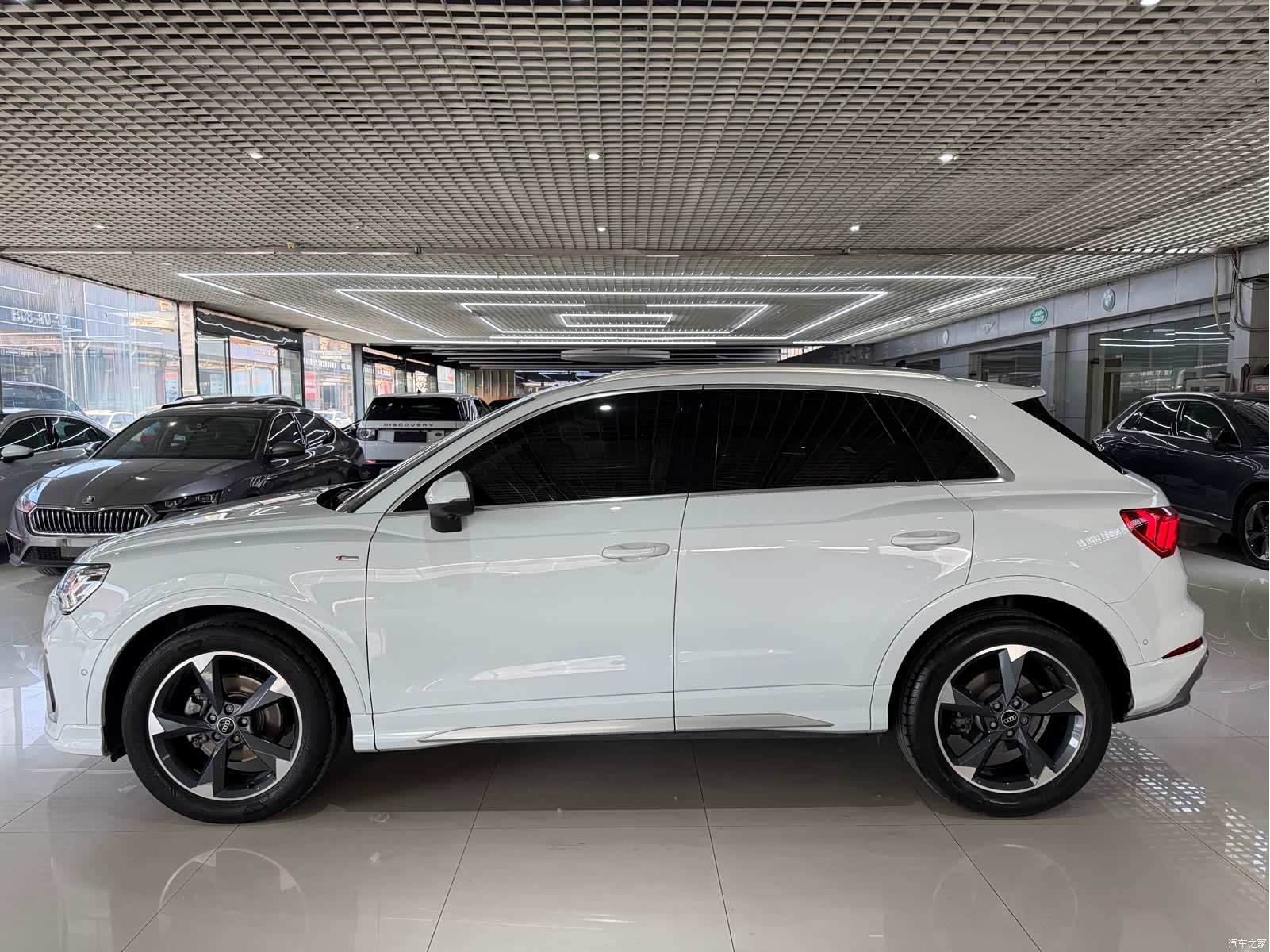 Audi Q3, 2022 6