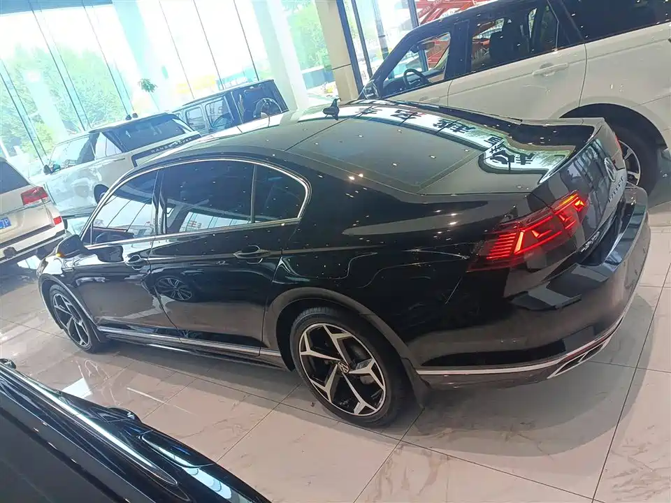 Volkswagen Magotan