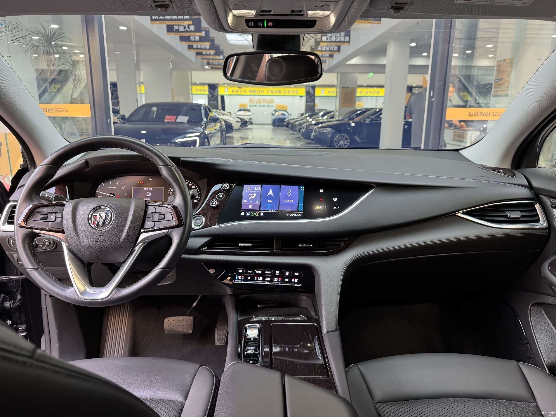 Buick Enclave, 2022 7