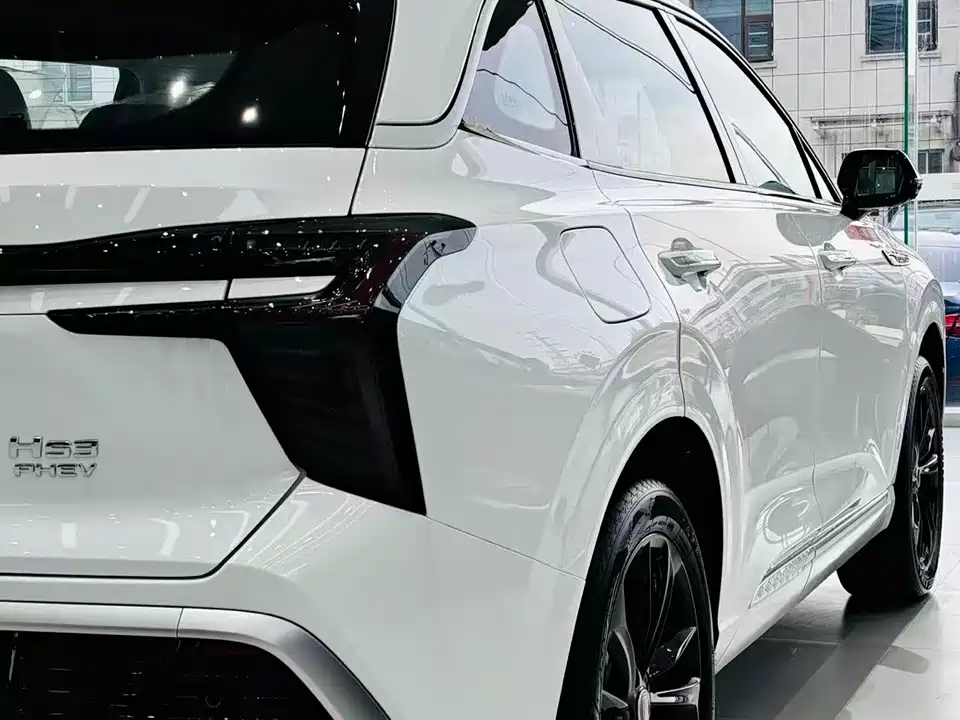 Hongqi HS3 PHEV