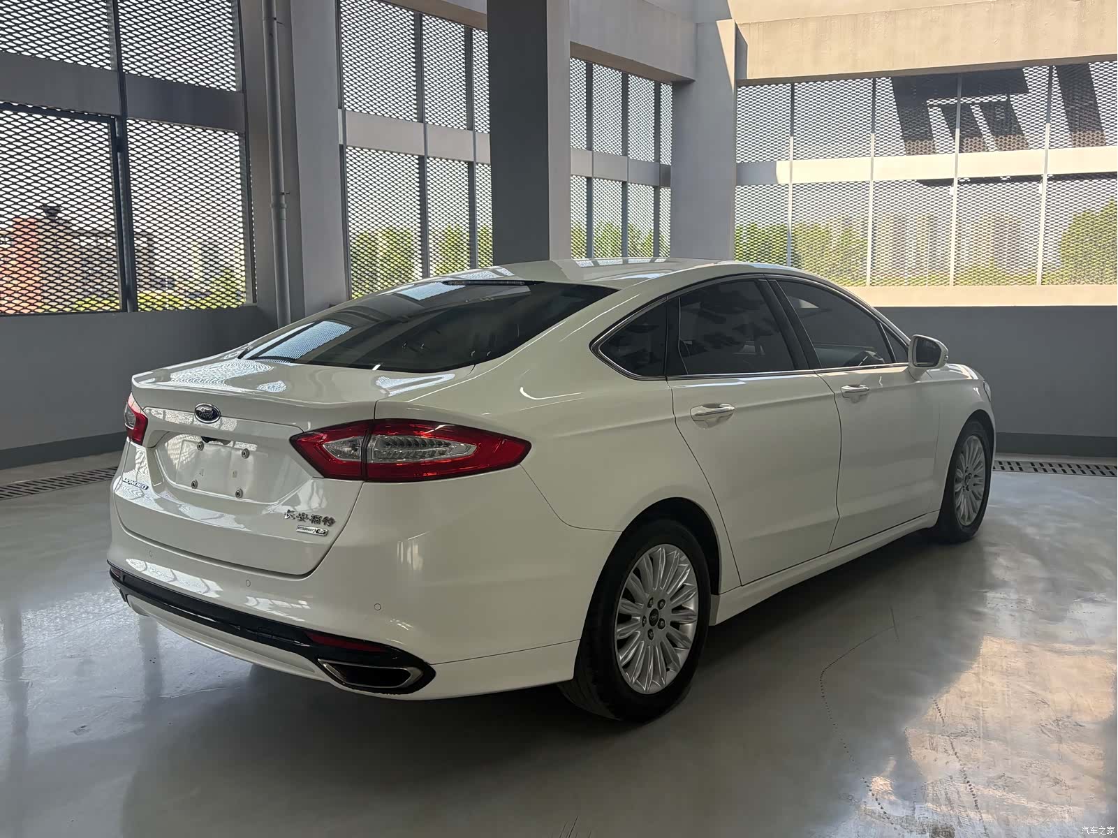 Ford Mondeo, 2015 8