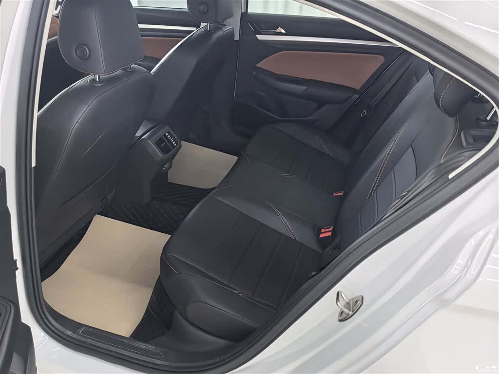 Volkswagen Bora, 2024 15