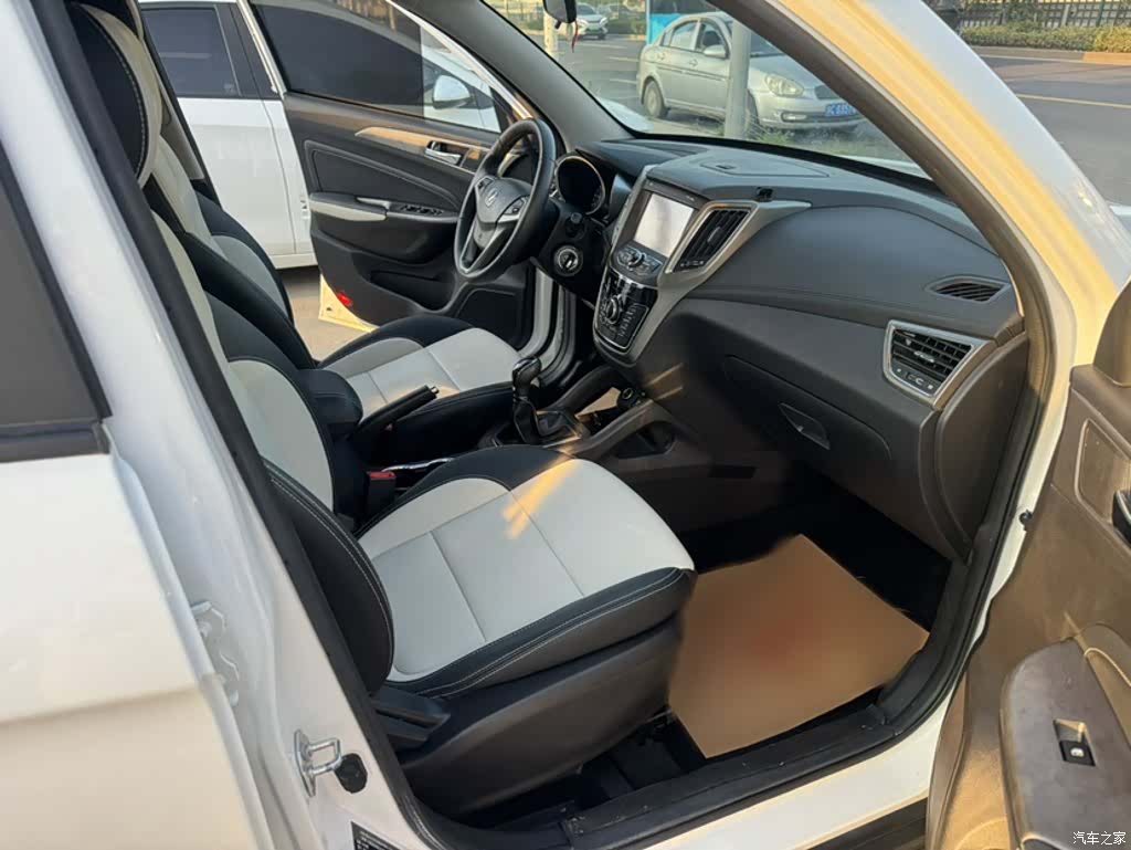 Changan CS35, 2018 14