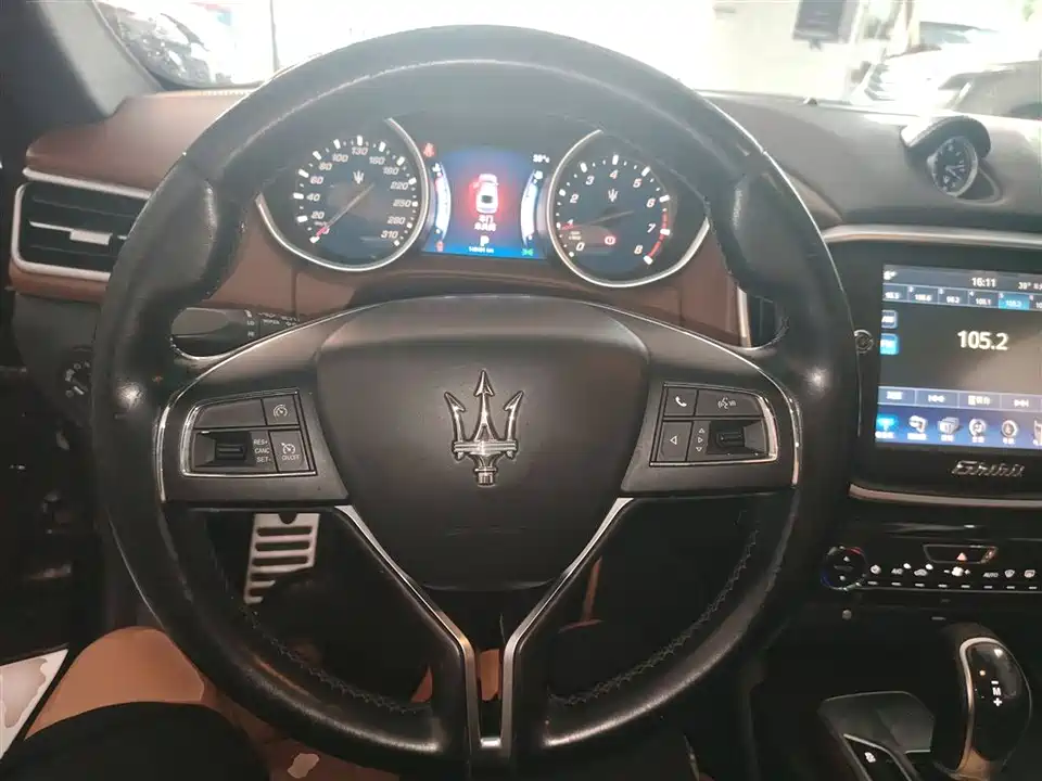 Maserati Ghibli Maserati Ghibli
