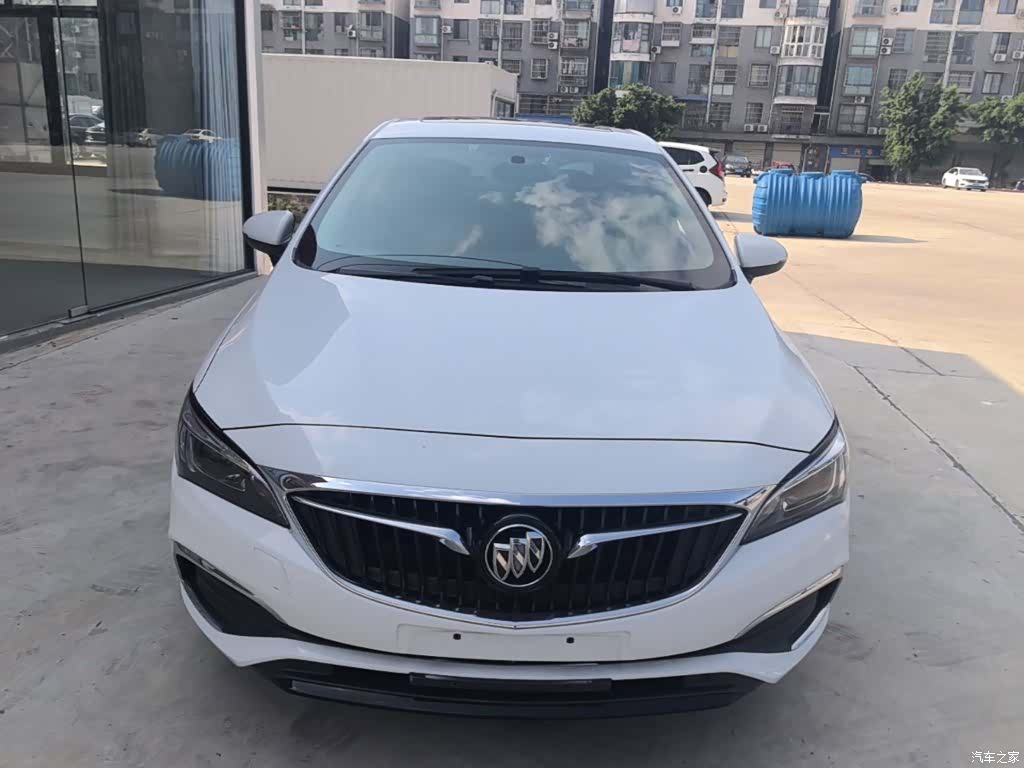 Buick Verano, 2019 3