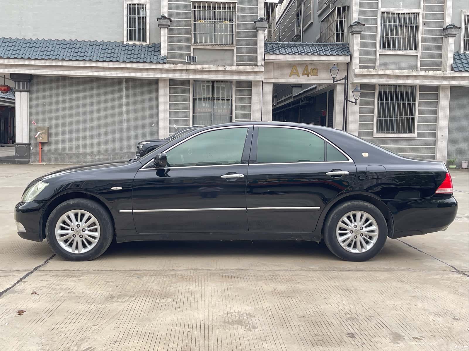 Toyota Crown, 2007 4