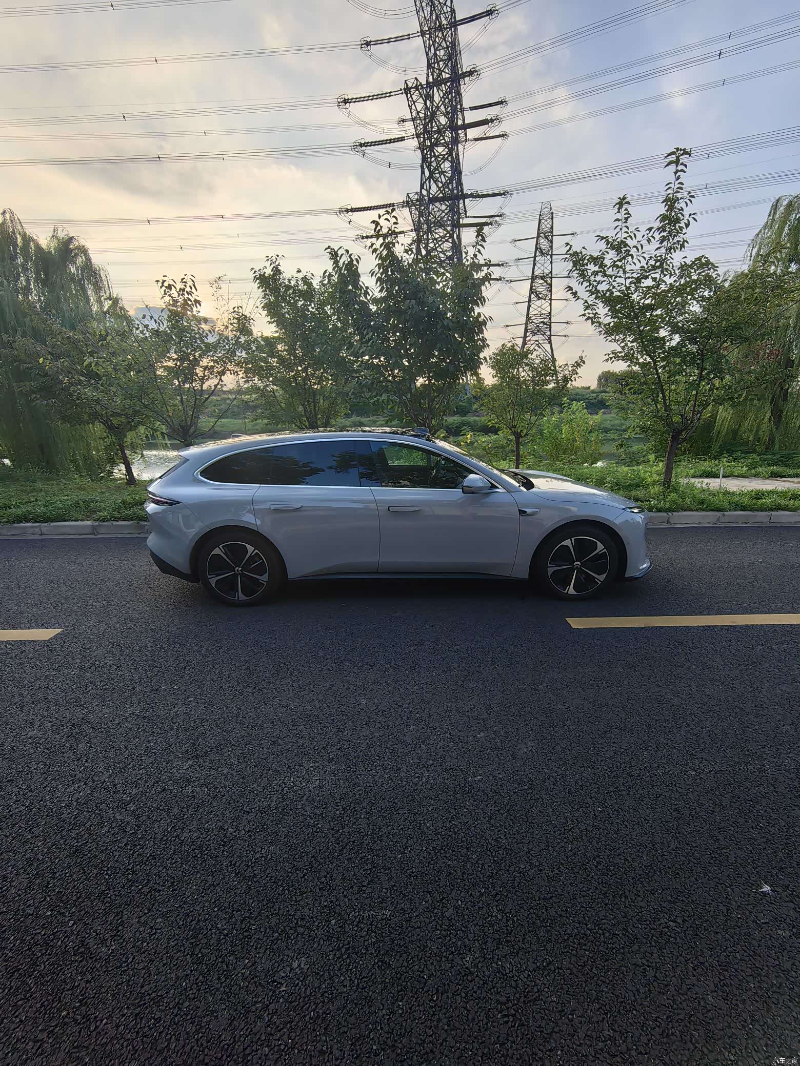 NIO ET5, 2024 все фото