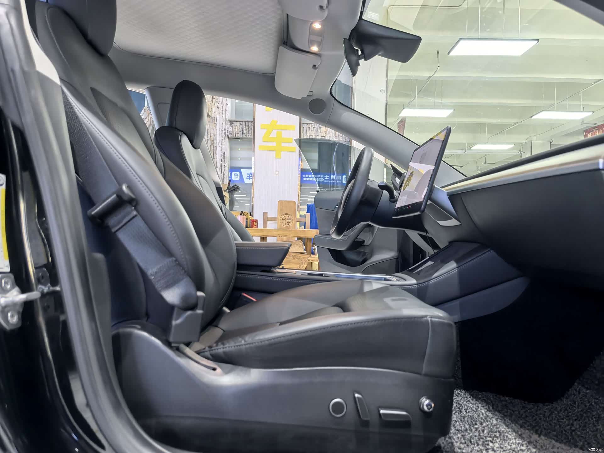 Tesla Model 3, 2021 11