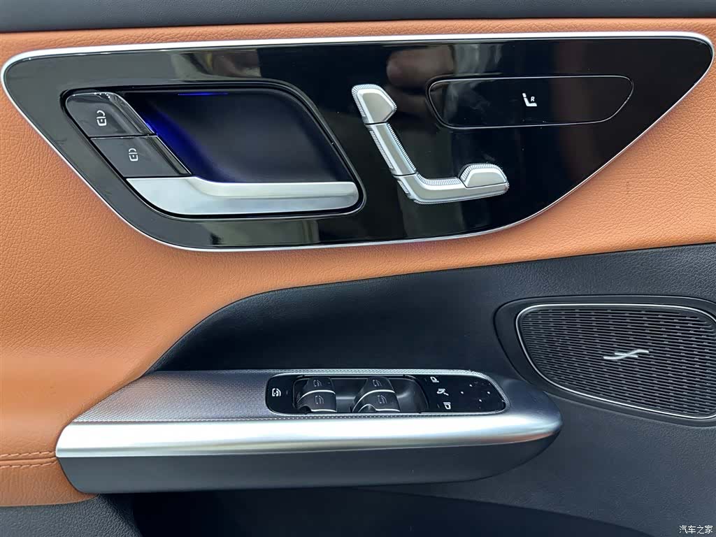 Mercedes-Benz GLC, 2025 25