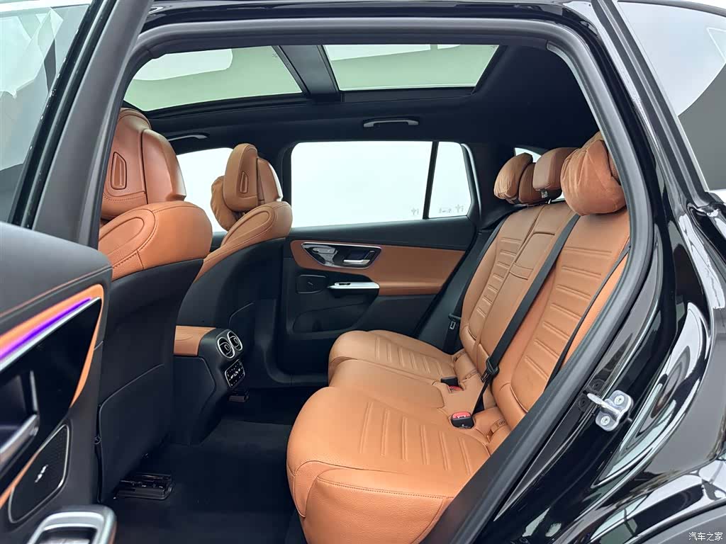Mercedes-Benz GLC, 2025 19