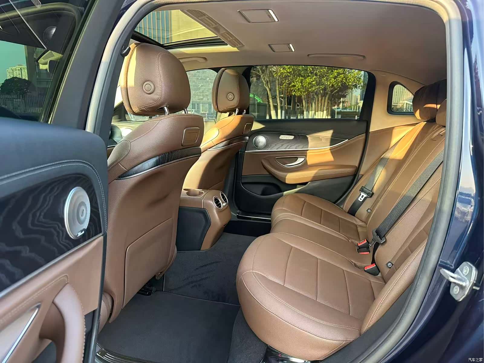 Mercedes-Benz E-Class, 2018 6