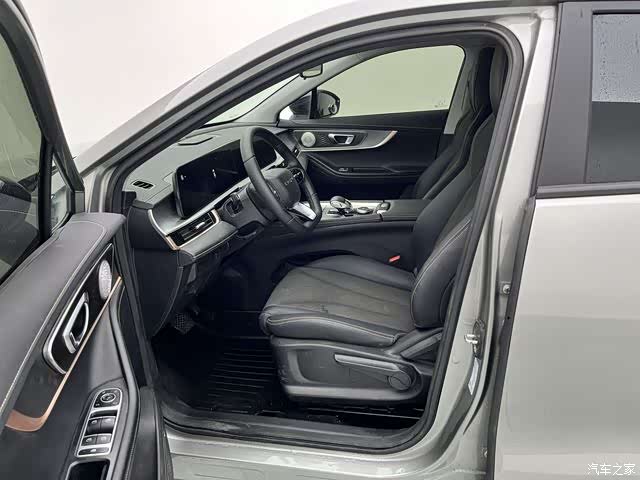 Chery Tiggo 5x, 2025 15