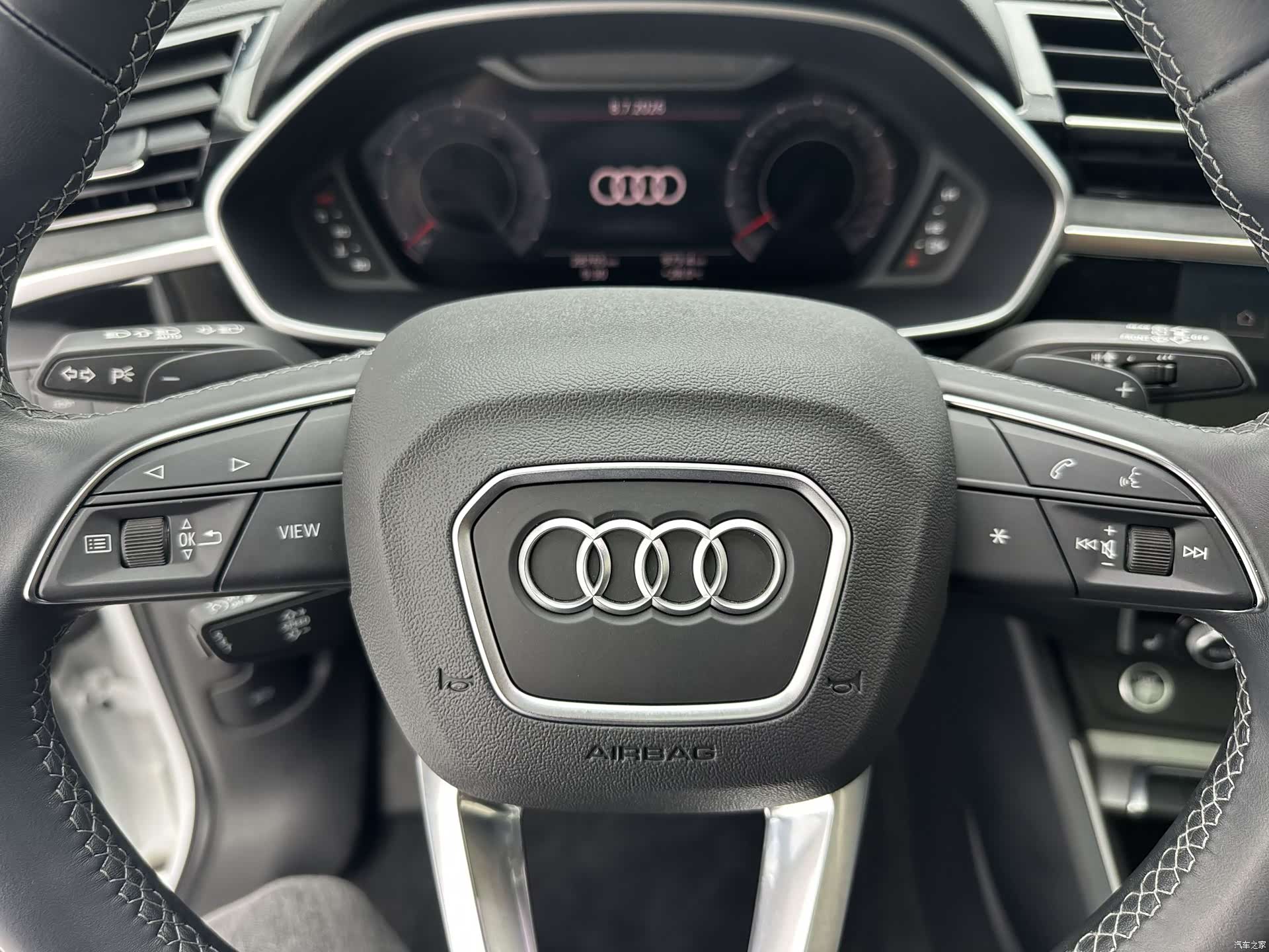 Audi Q3, 2023 14