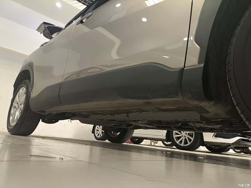 Toyota Frontlander, 2025 19